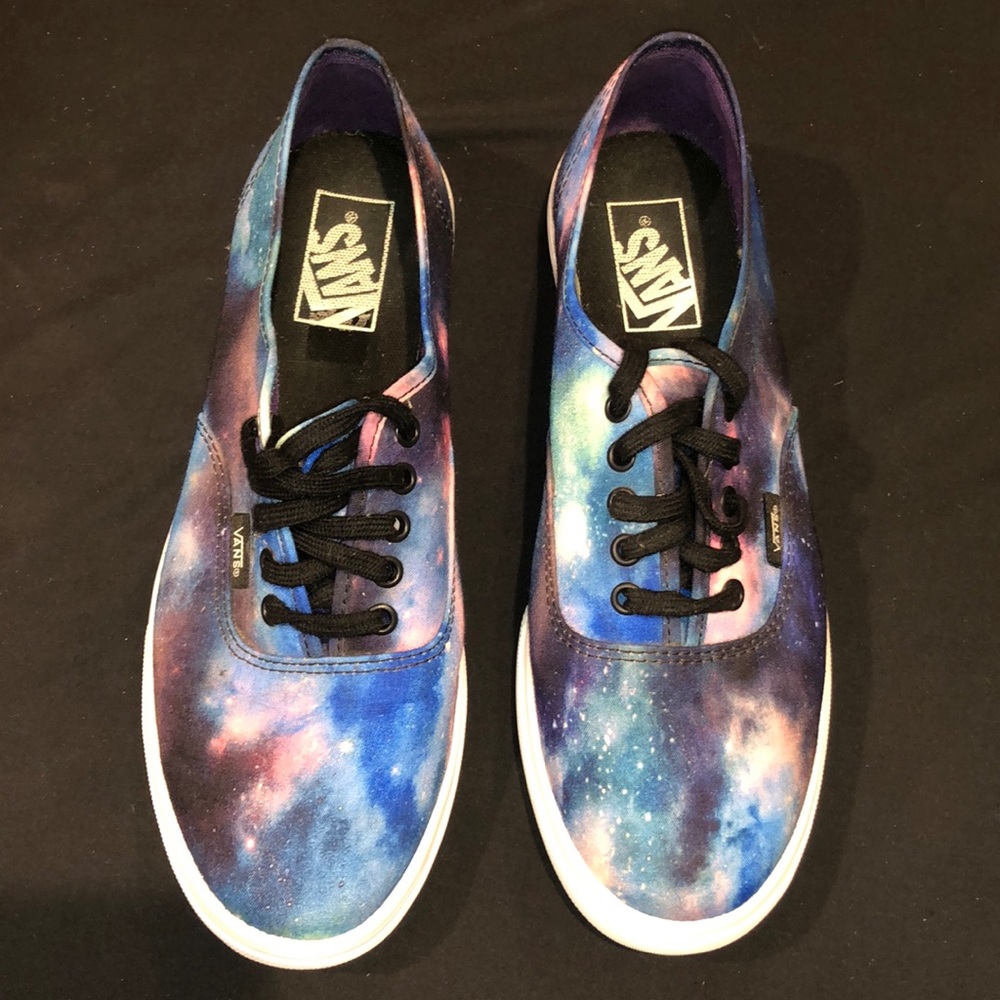 Women’s galaxy vans, size 8.5
